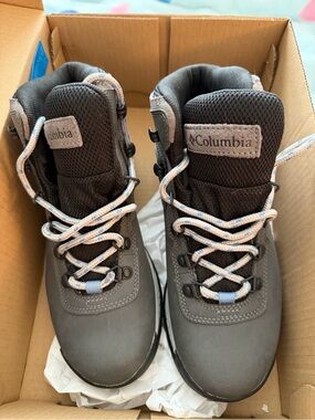 Columbia women’s Newton Ridge Plus Boot